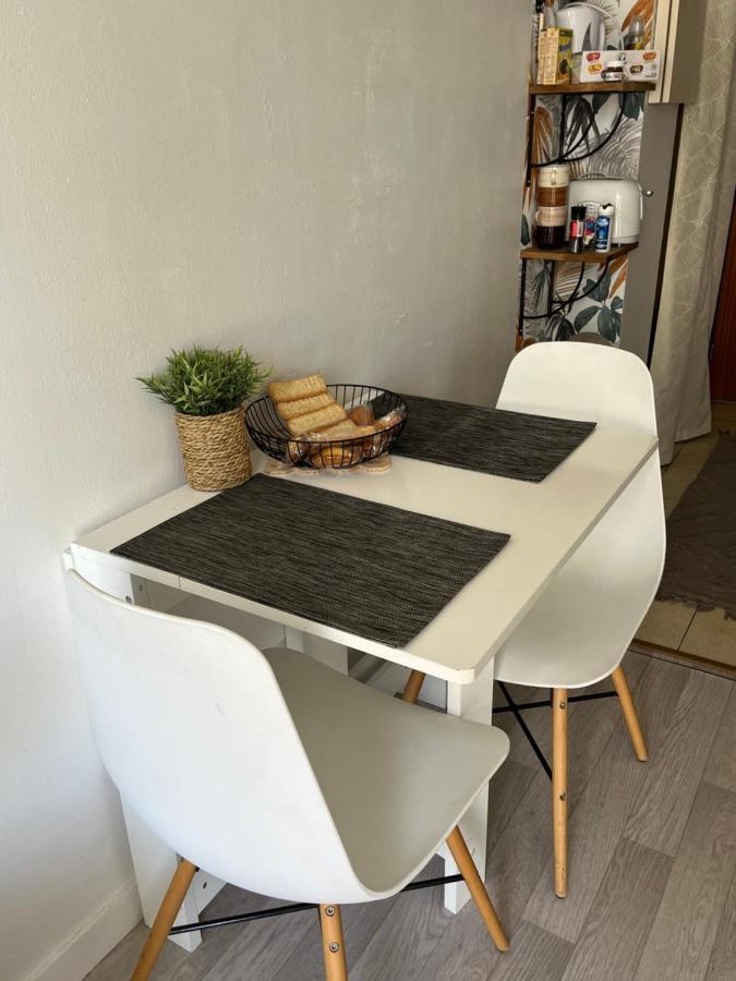 Au Coeur Du Centre Ville De La Rochelle Au Calme Avec Stationnement Gratuit 外观 照片