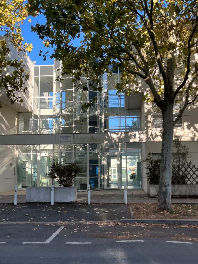 Au Coeur Du Centre Ville De La Rochelle Au Calme Avec Stationnement Gratuit 外观 照片